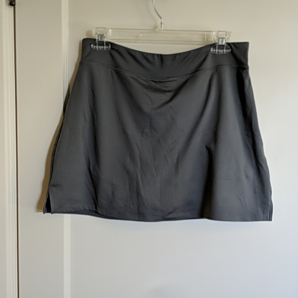 Skort - Picture 3 of 5